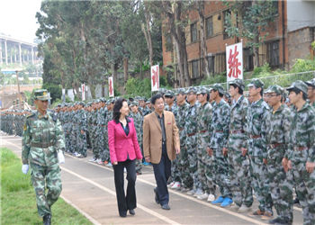 1 (64) 江南app下载-官方网站
经贸外事学院2019年五年一贯制大专招生报名咨询电话