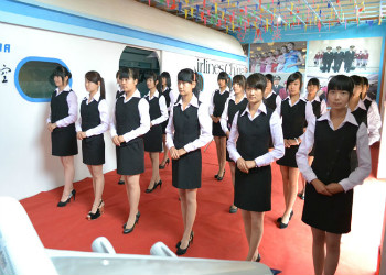 云南台湘江南娱乐在线登录账号
2022年中专可以去当兵吗