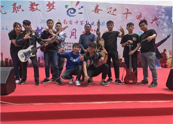 江南app下载-官方网站
市交通技工江南娱乐在线登录账号
三校生2022年招生在哪报名