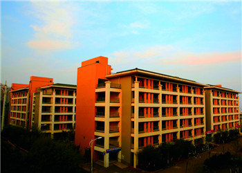 云南工贸职业技术江南娱乐在线登录账号
2023年五年一贯制大专报读条件