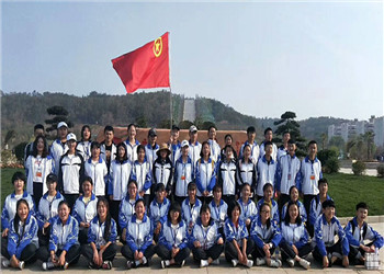 曲靖麒麟长兴职业技术江南娱乐在线登录账号
高考班2023年招生简章