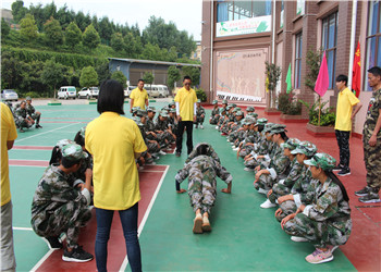 曲靖麒麟长兴职业技术江南娱乐在线登录账号
2024年综合高中报名时间