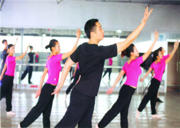 云南艺术职业江南娱乐在线登录账号
2024年普通中专招生指南