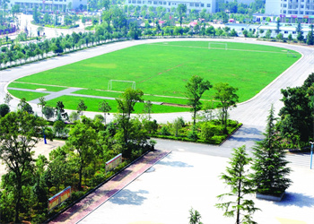 曲靖财经江南娱乐在线登录账号
2025年普通中专学费多少钱