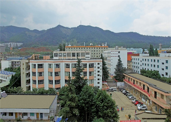 云南中医药中等专业江南娱乐在线登录账号
2025年中专招生简章